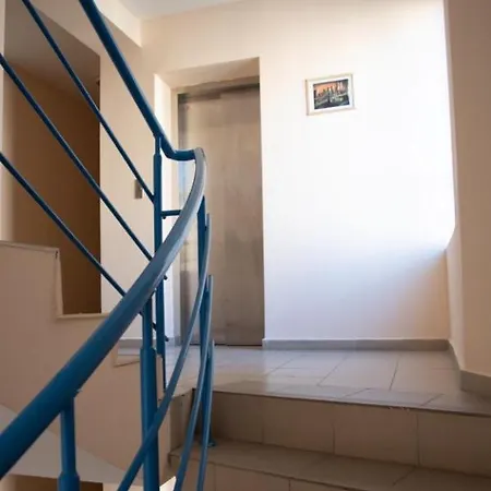 Spacious Family Friendly - 5 Min From The Beach! Slăntjev Brjag